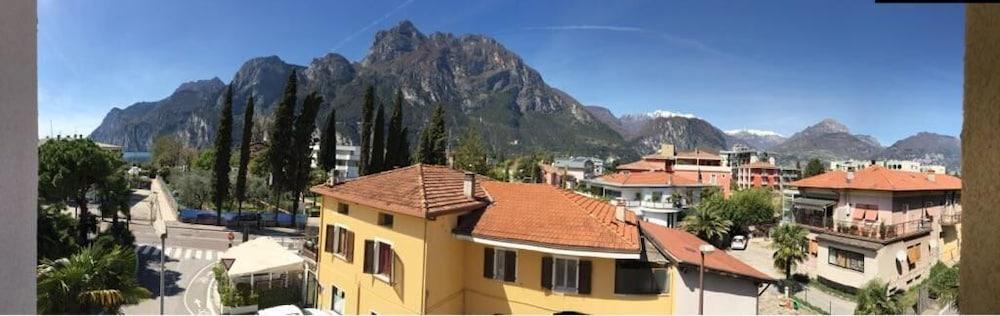 Hotel Gardesana Riva del Garda Esterno foto
