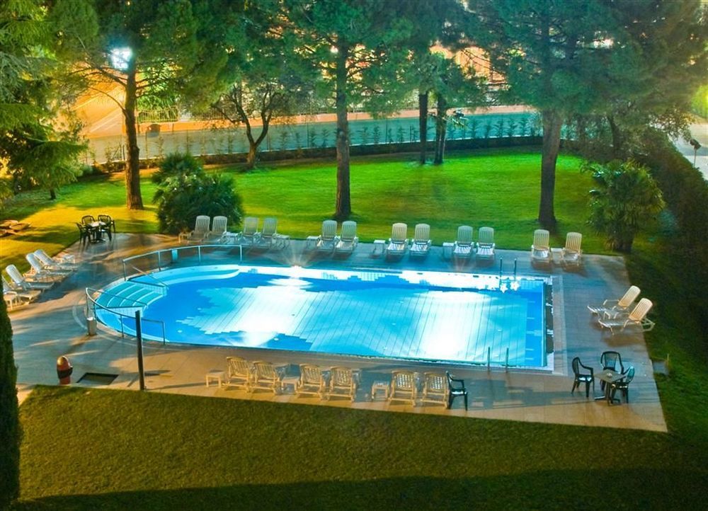 Hotel Gardesana Riva del Garda Esterno foto