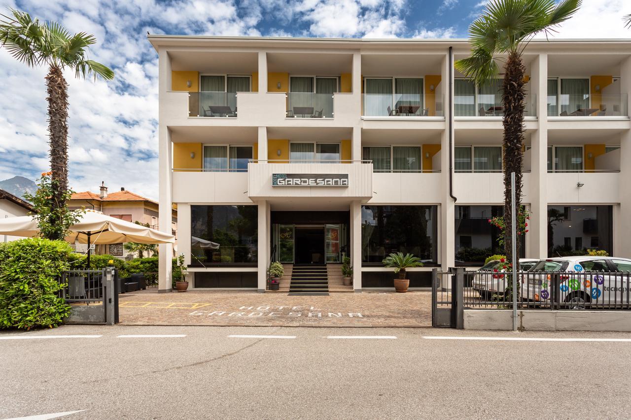 Hotel Gardesana Riva del Garda Esterno foto