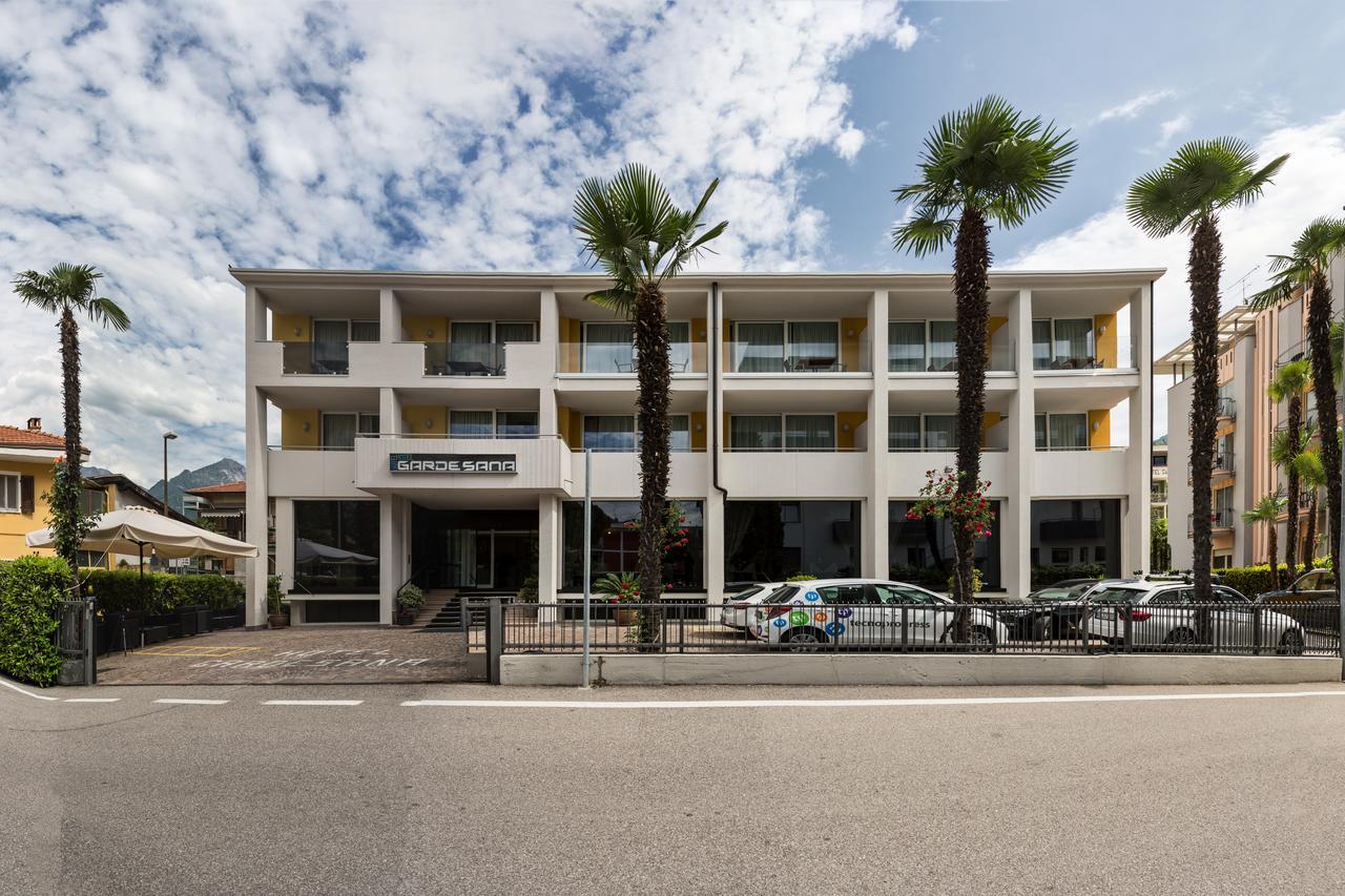 Hotel Gardesana Riva del Garda Esterno foto